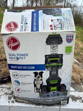Hoover Dual Power heavy Duty Pet Max carpet Cleaner (Open Box) Never Used!